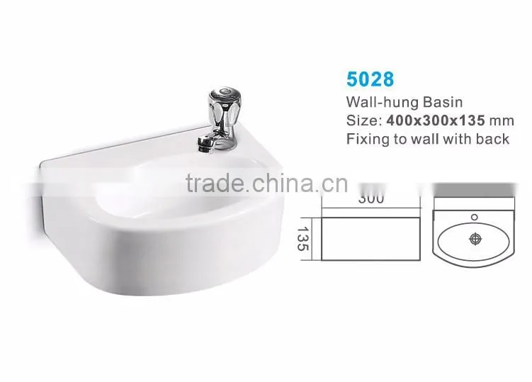 wall hung ceramic wash basin in chaozhou factory