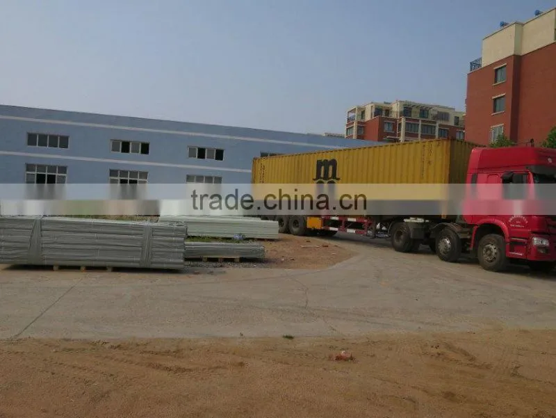 2016 Pig/poultry plastic slat flooring for pig farrowing crate