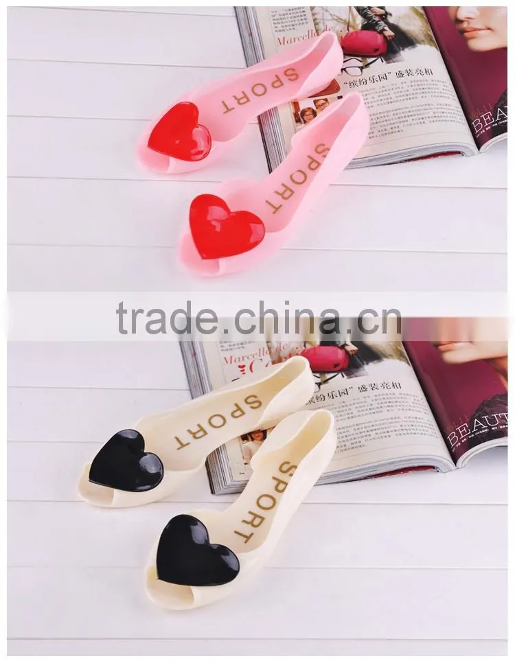 Free Shipping Summer Beach Jelly Sandal Heart gladiator sandals women Fish Toe Woman Flat Crystal Flip-flop Sandals