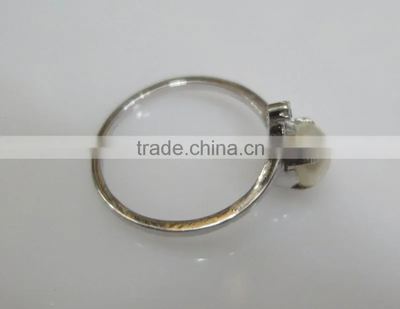 Sterling Silver Ring With Pearl & Diamond Natural Nontreated