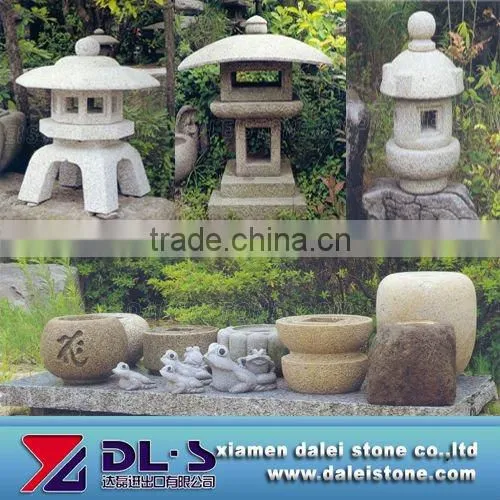 Outdoor Stone Japanese Garden Lantern