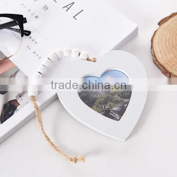 2017 New Photo Frame Designs Heart Shaped Wood Craft Photo Hanging Pendant