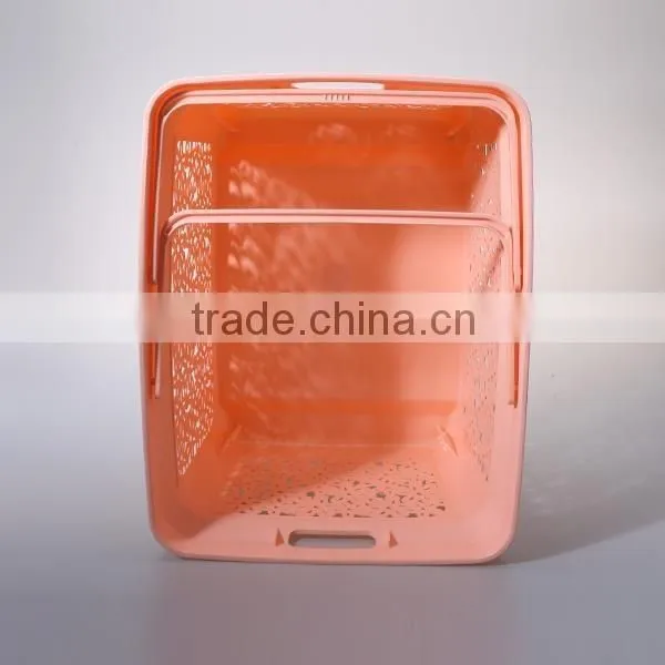 Nice Flower Design Plastic Picnic Basket with Lid and Handle