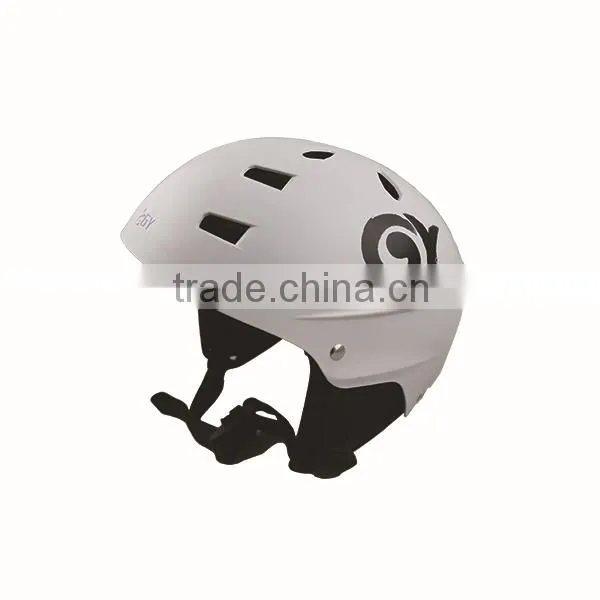 Water helmets in professional kayaking and raft