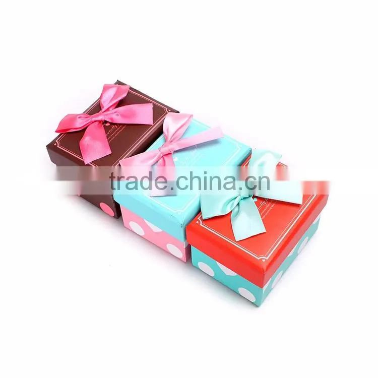 Glossy lamination paper wedding invitation box with bow