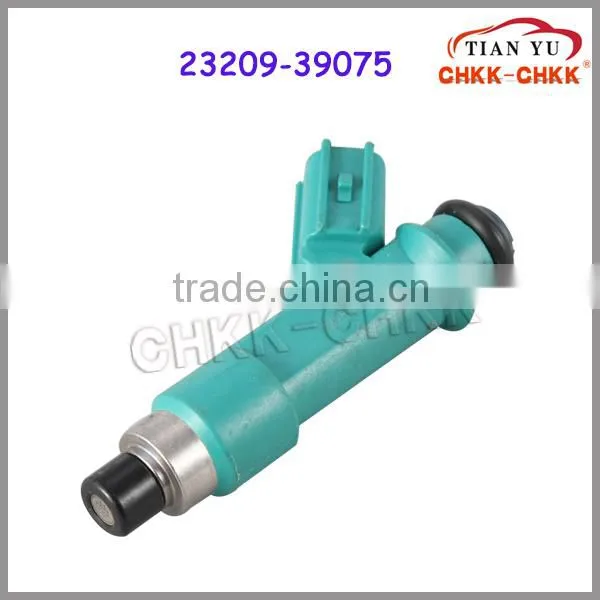 High qualtiy fuel injector in stock for Toyota Hilux year 2004-2013 OEM 23209-39075