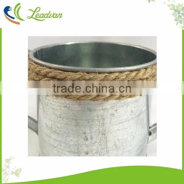 Cheap price large metal material watering cans in bulk for garden decoration