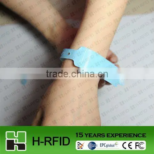 860mhz to 960mhz UHF Gen2 wristband rfid