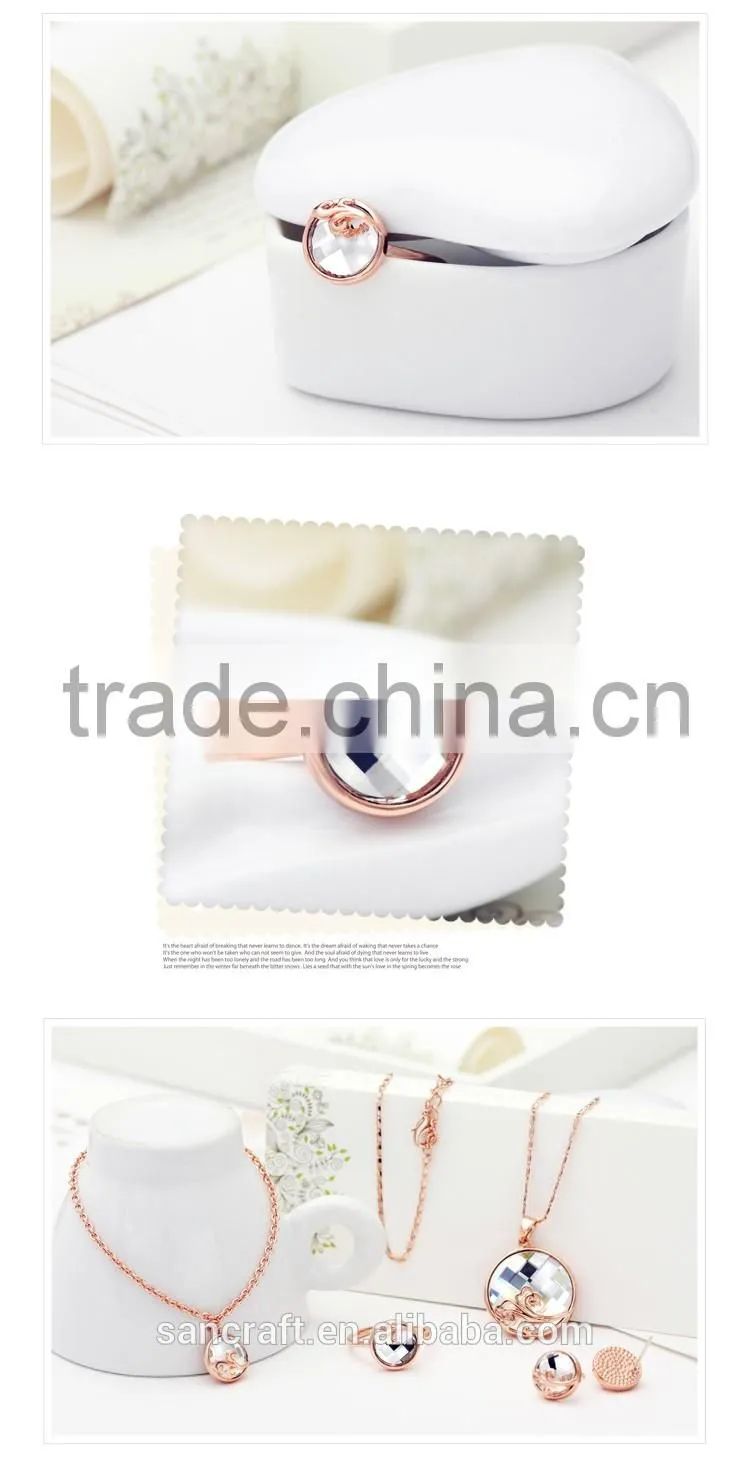 Big Austrian crystal adjustable jewellery college ring ceremony gift