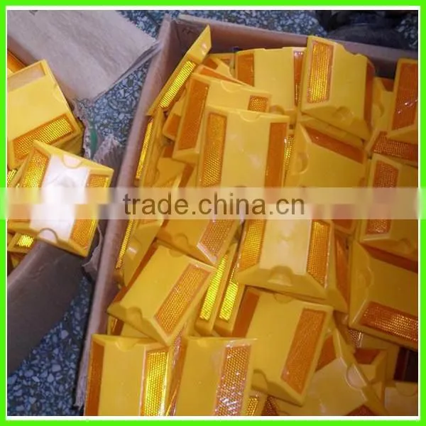 security plastic reflective road studs