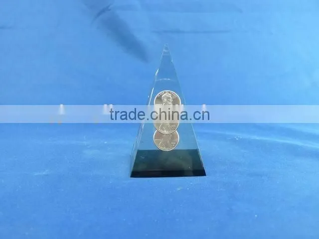 custom clear plastic acrylic pyramid with coin