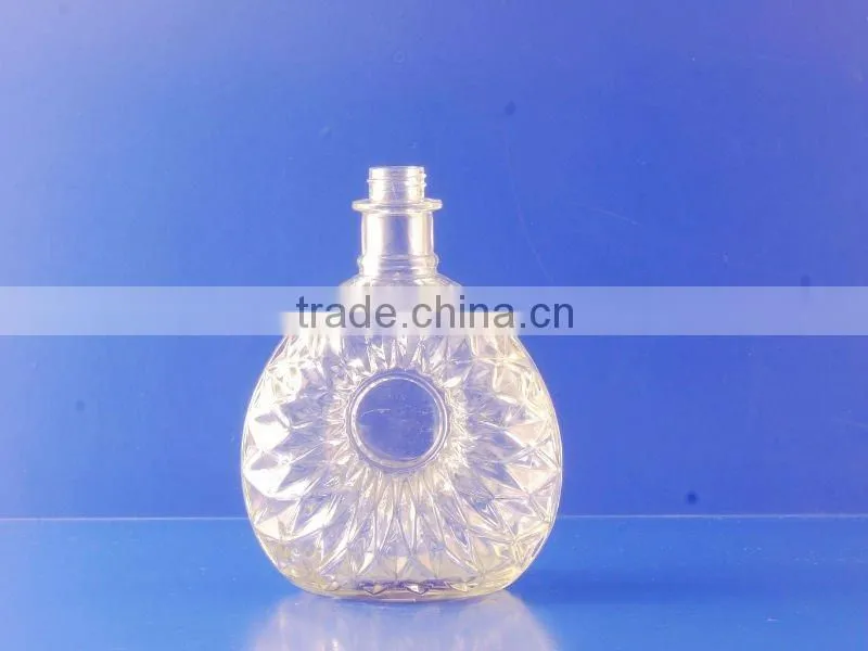 Glass Material and Nail Polish Oil Use nail polish bottle