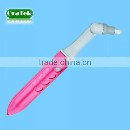 personal oral hygiene tools of sulcus brush with pivoting brush head