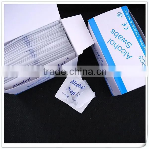 70% isopropyl alcohol swab