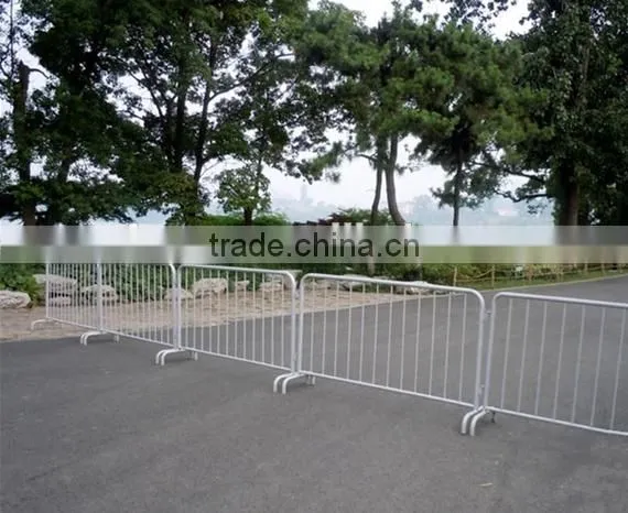 round tube steel galvanized crowd control barrier for events