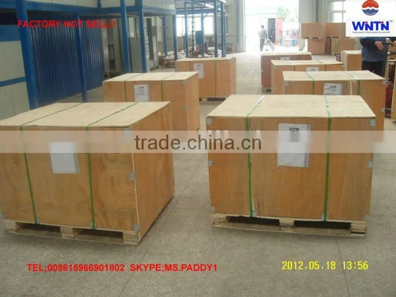 Two-way role lift truck hydraulic cylinder