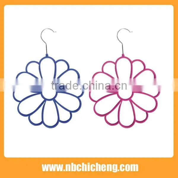Flower Shape Plastic Scarf Hanger