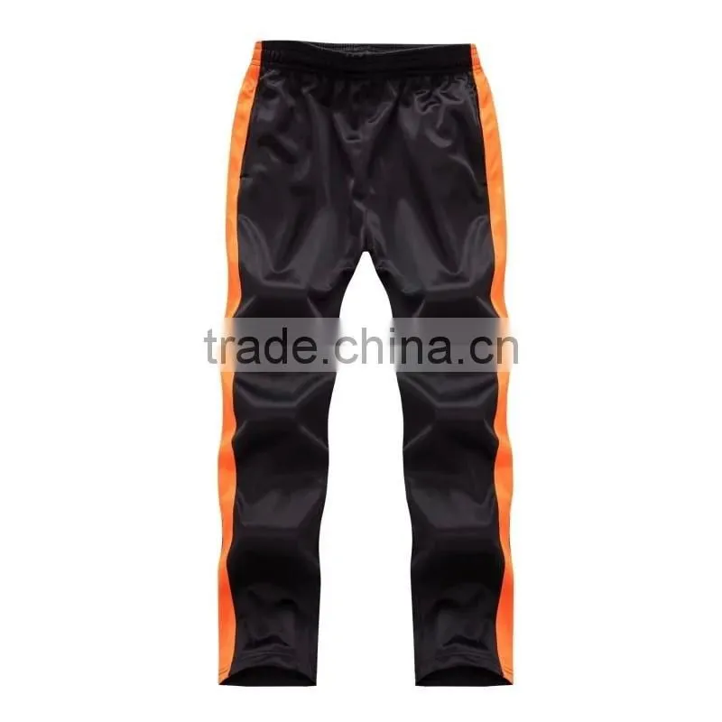China Customized Sportswear Original Men Football Suit/OEM Quality Cheap Women Soccer Uniform