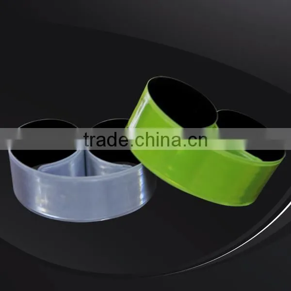 New design customized glow in the dark reflective running wristbands with printing logo