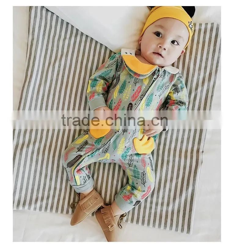 Alibaba Wholesale baby clothes romper fashion printed baby romper onesie