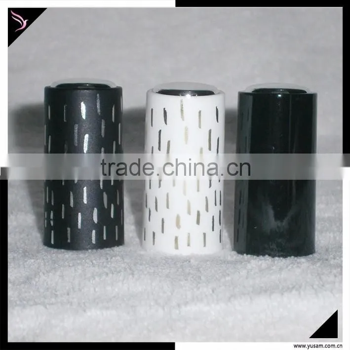 Classy colorfull Plastic nail polish bottle screw caps with Color coating
