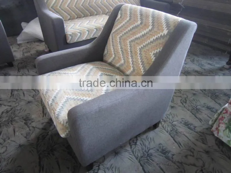 Factory Price Reproduction Love Seat Arab Sofa Bed