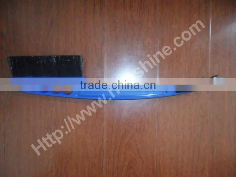portable small brush ice scraper