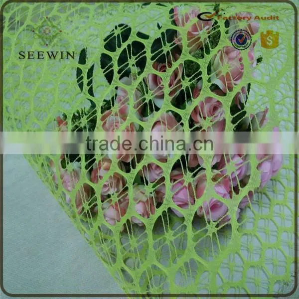 Hardness 100% polyester sunflower flower packing material