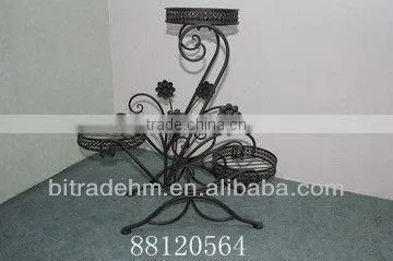 metal plant holder with wheel