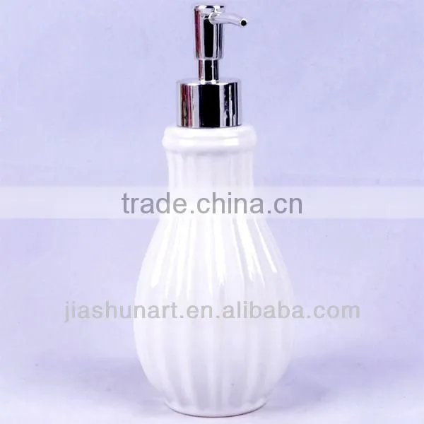 Modern Bath Fittings White Bathroom Set