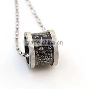 2016 New wholesale fashion jewelry silver stainless steel cross pendant