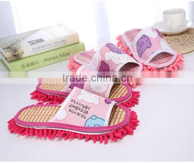 Popular&duarble polyester chenille slippers for household cleaning