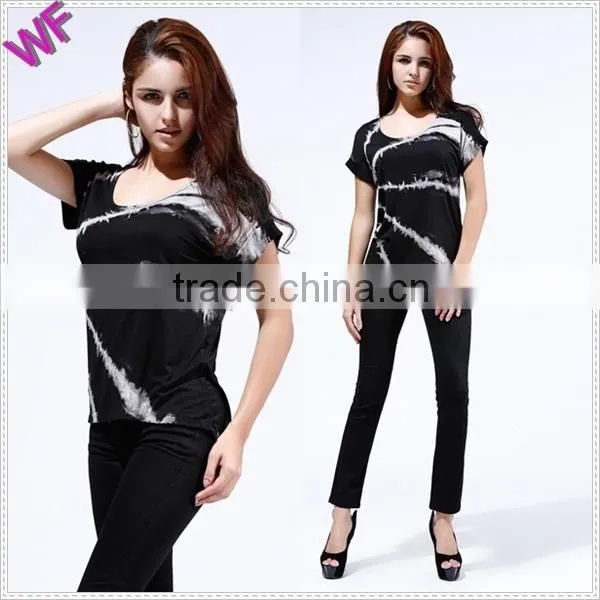 Top fashion Batwing sleeve Knitted woman model simple blouse