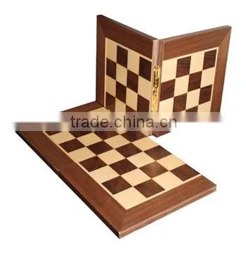 Professional Wooden High Quality Foldable Chess Game Manufacturer
