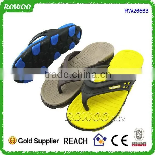 Comportable Footbed Cool Looking Style Slipper Men's Rubber Sandal Slipper