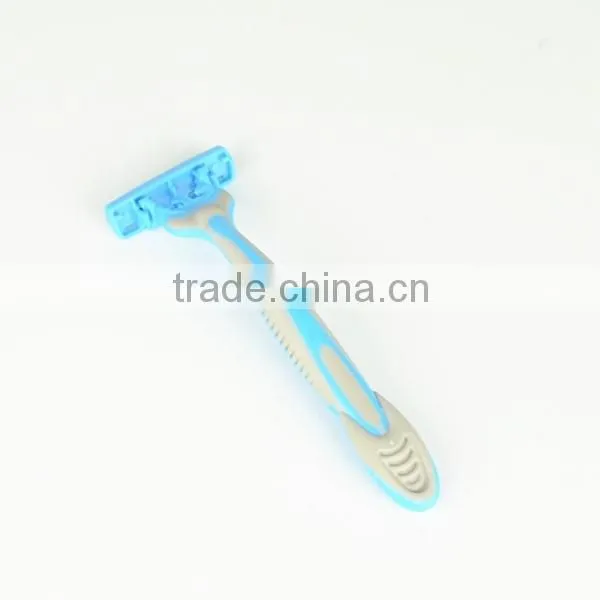 portable handle changeable triple blade disposable razor