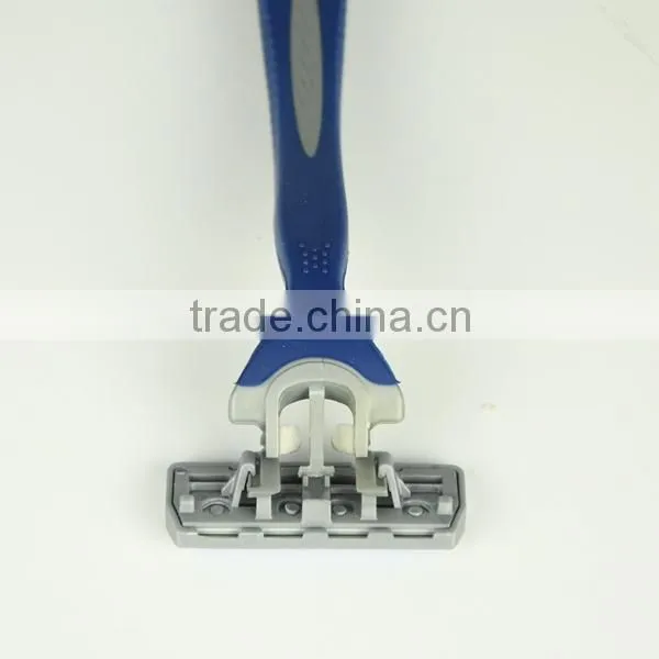 Classic triple blades razor