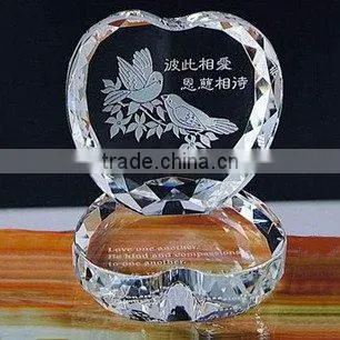 Clear round shape crystal paperweight for 2016