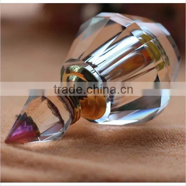 2016 Popular & charming crystal glass perfume bottle