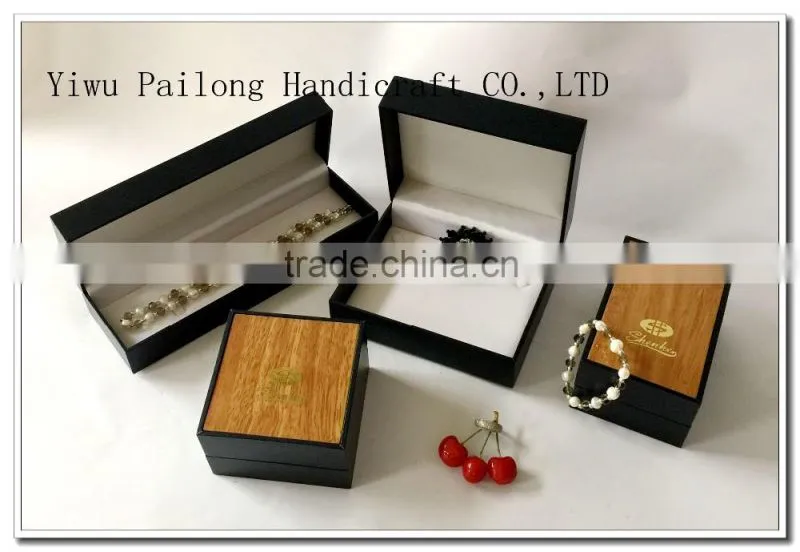 Custom-made jewlery packaging box plastic packagibf box