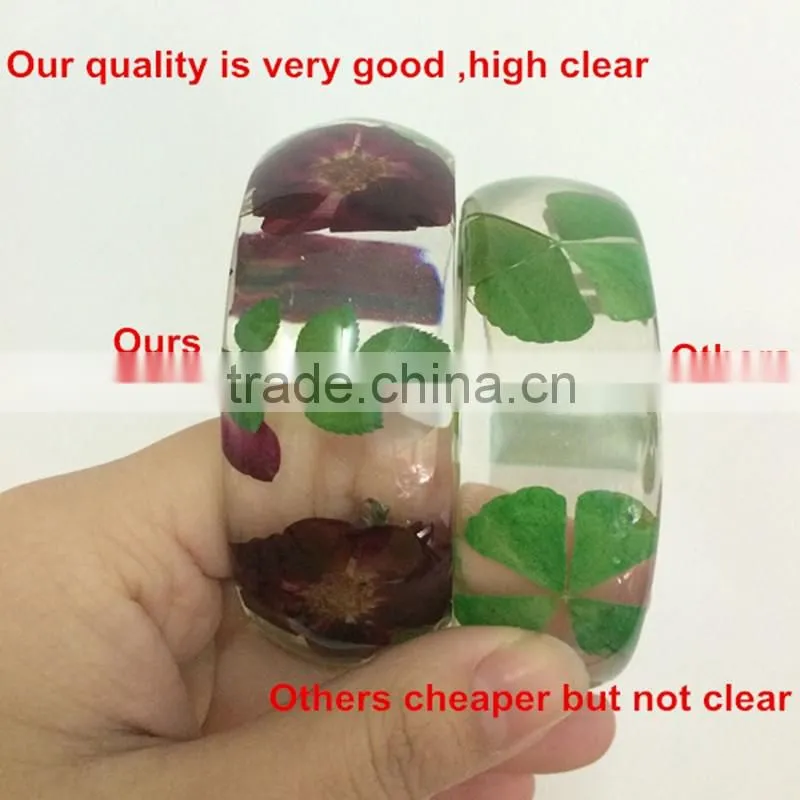 Real dry flower inside bracelet