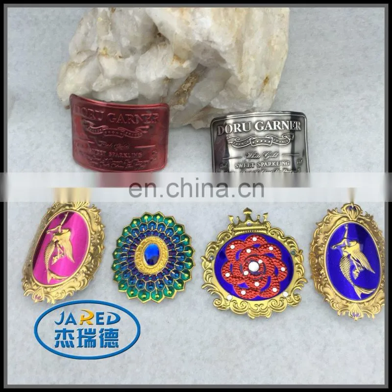 factory price custom luxury metal two tone color printed 3d wine emblem label with good sticker