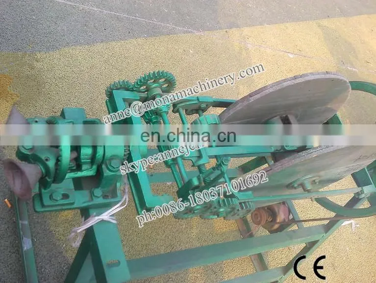 Manual grass rice wheat straw rope knitting twisting making machine