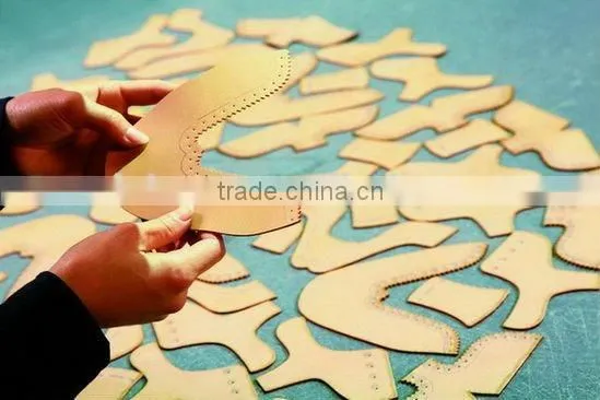 Ruizhou Vibrating Knife CNC Leather Cutting System