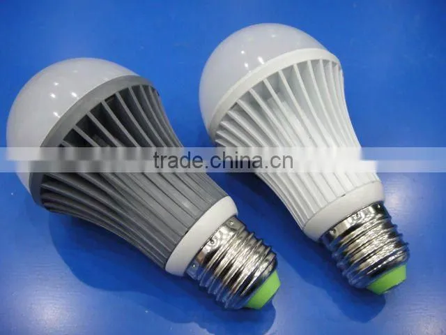 E27 plastic injection LED lamp bulb 7W