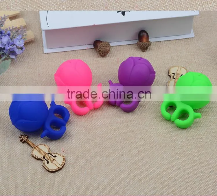 Custom acrylic rubber silicone wearable nail polish bottle holder