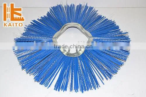 Street sweep machine cleaning brush