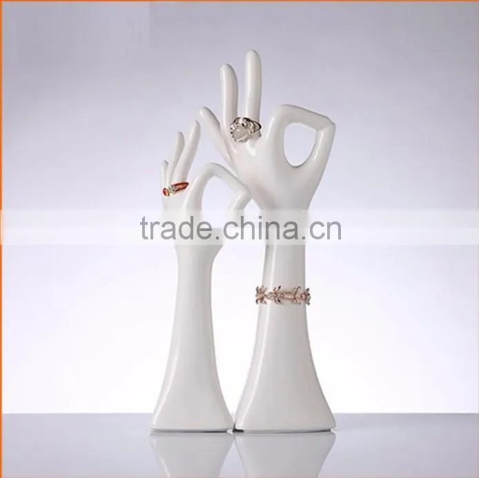 High Glossy Fiberglass Male Mannequin Hand For Glove