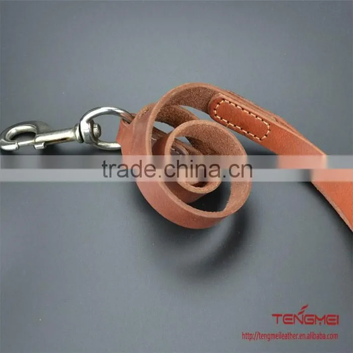 Genuine leather dog collars and leashes