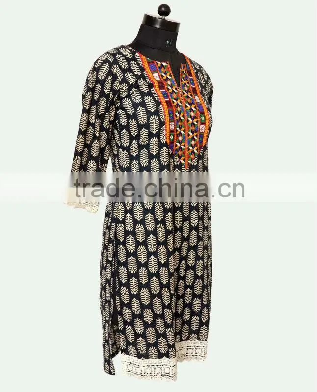 Ladies Apparel Fashionable Kurti Collection